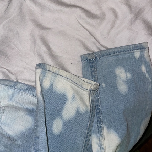 Hollister Jeans - Picture 7 of 10